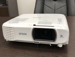Проектор Epson EH-TW750